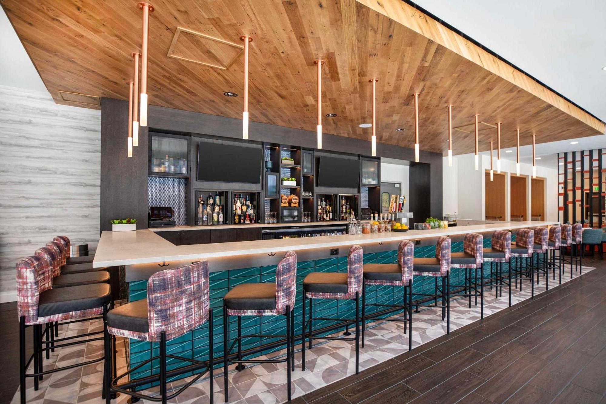 Cambria Hotel Denver Downtown Rino Экстерьер фото