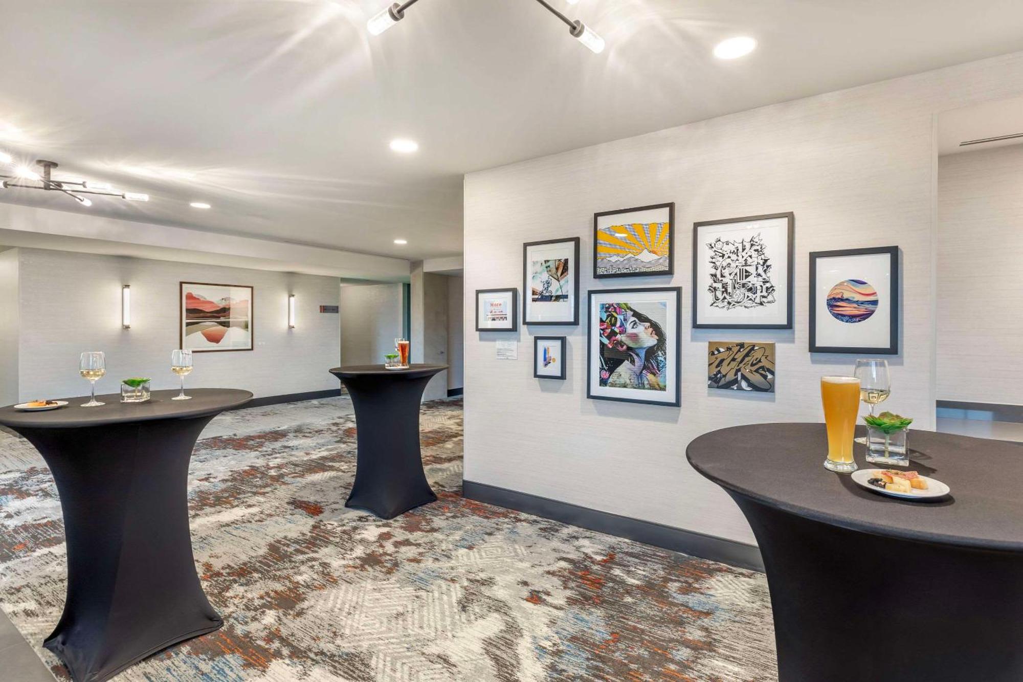 Cambria Hotel Denver Downtown Rino Экстерьер фото