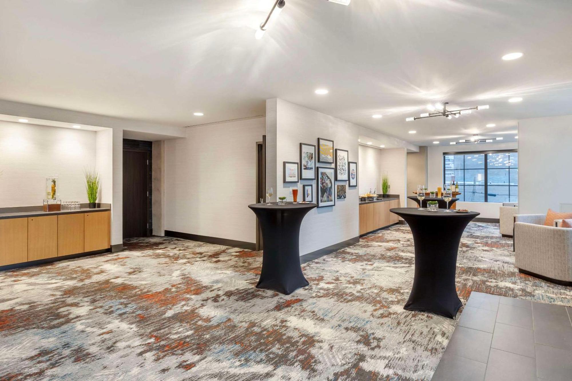 Cambria Hotel Denver Downtown Rino Экстерьер фото