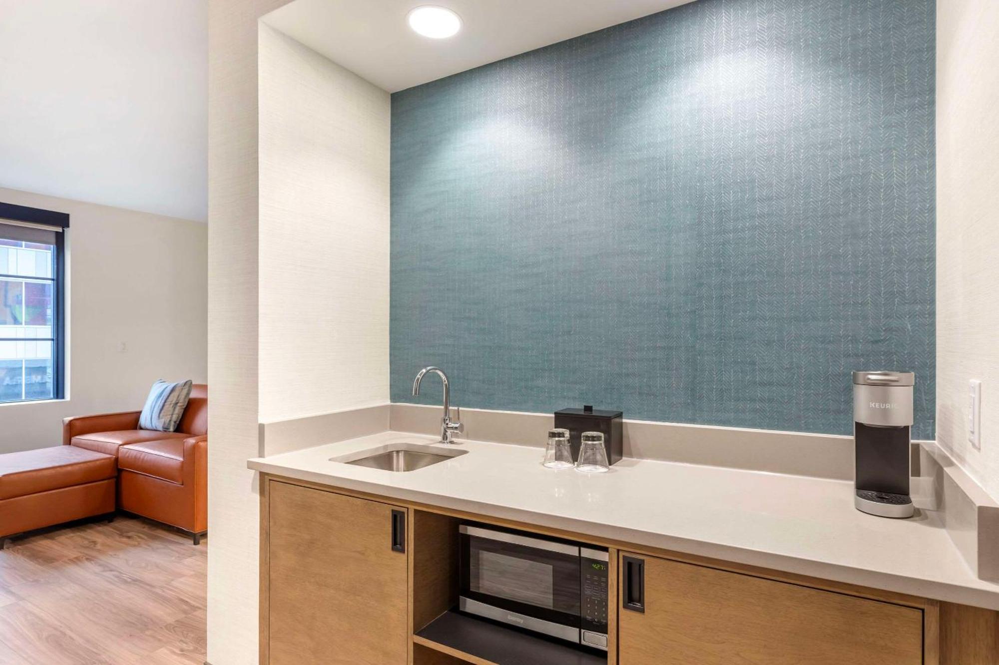 Cambria Hotel Denver Downtown Rino Экстерьер фото