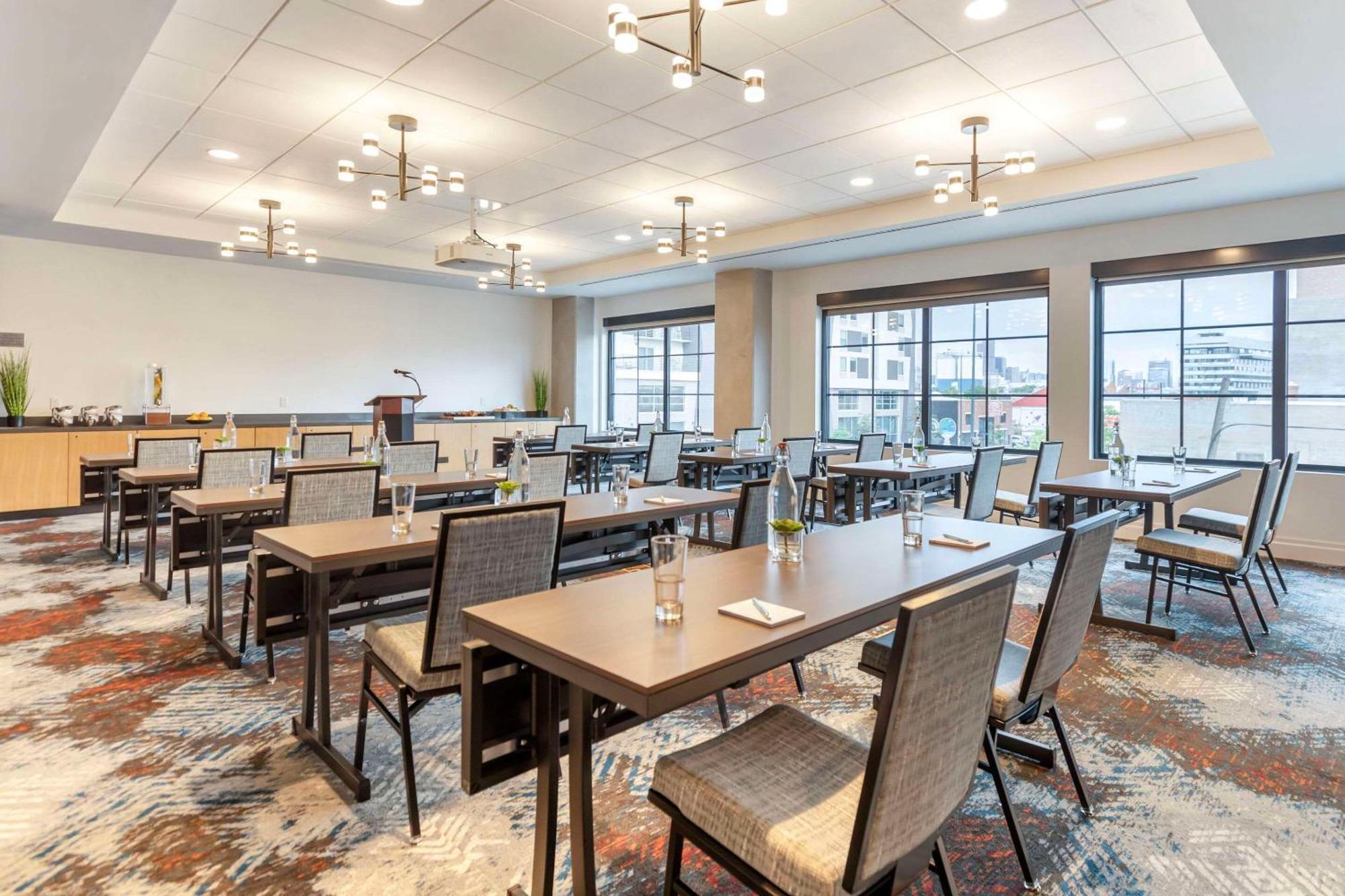 Cambria Hotel Denver Downtown Rino Экстерьер фото