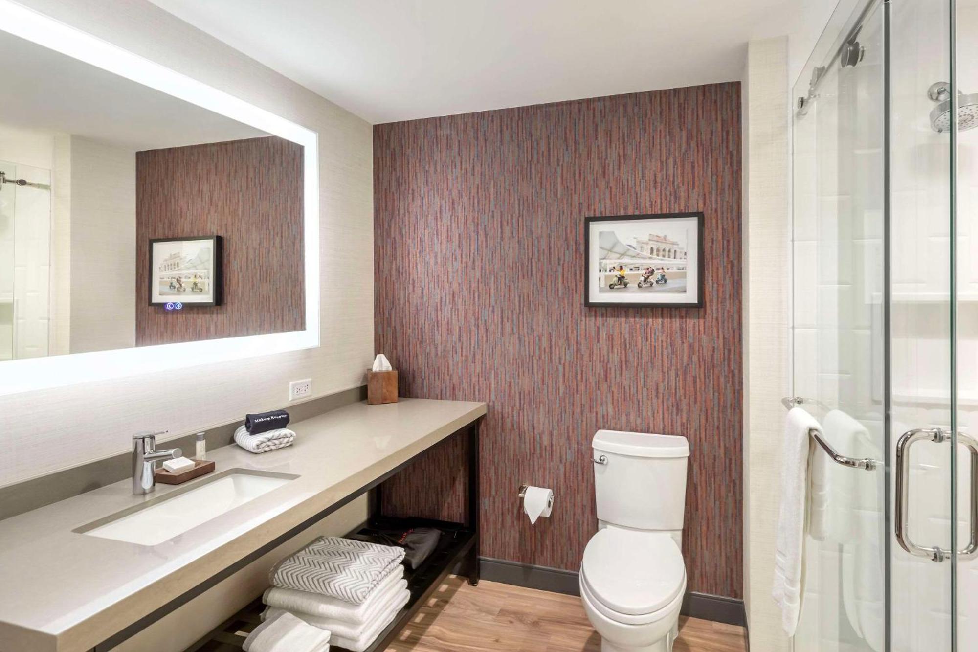 Cambria Hotel Denver Downtown Rino Экстерьер фото