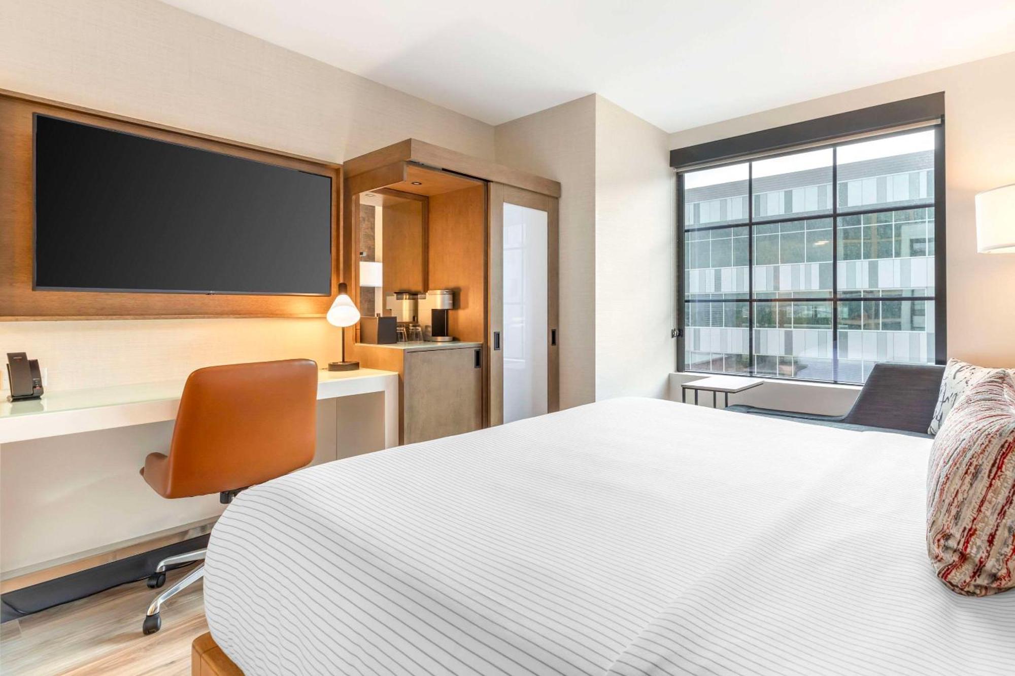 Cambria Hotel Denver Downtown Rino Экстерьер фото